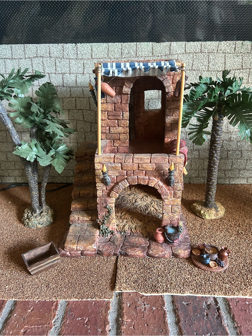 Fontanini Nativity Village INN Lighted building w/ accessories 5" series 54501